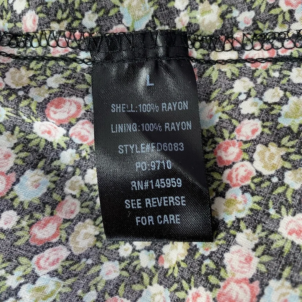 Dress Forum | Smocked Bodice Floral Midi Dress - Picture 9 of 13